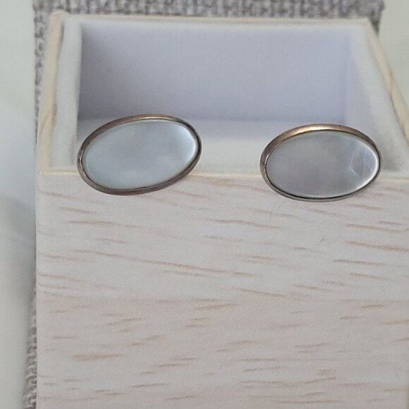 Antique Gold Cuff Links Mother of Pearl Gold Toned - Picture 8 of 14